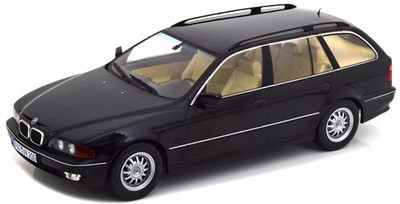 BMW e39 520i Touring 5 Series 1997 Black diecast model car 181083 KK-Scale 1:18