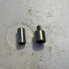 Craftsman = V = 5/16Socket 1/4 Drive 6 Point Flying V AND UNBRANDED EXTENSION