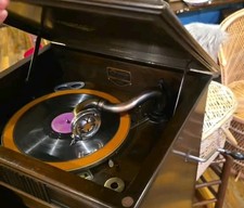 VTG Victrola VV4-7 Victor Talking Machine Phonograph Works And Sounds Amazing!