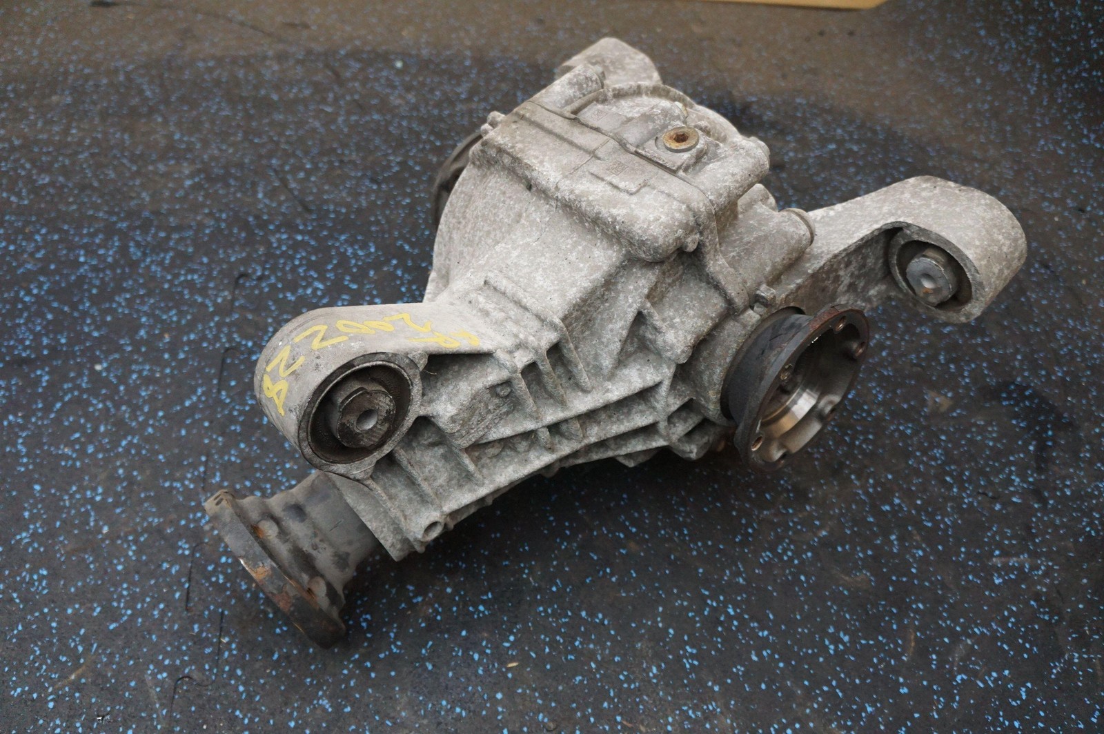 Rear Carrier Differential Final Drive OEM RWD 6.75L Bentley Arnage