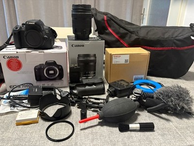 Canon EOS 700D Kamera-Kit mit Objektiv und einem umfangreichen Zubehörpaket