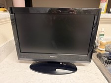 Toshiba 19AV600U Retro Gaming Tv 19"