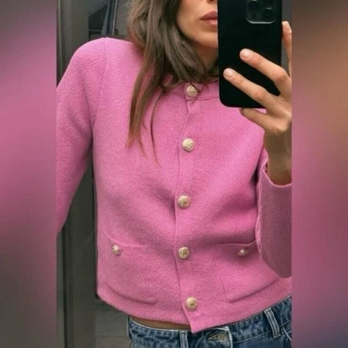 ZARA rosa geknöpfte Strickjacke mit Goldknöpfen Größe S Neu mit Etikett