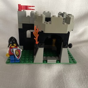 LEGO Castle Royal Knights: Skeleton Surprise 6036 Near Complete FREE SHIPPING