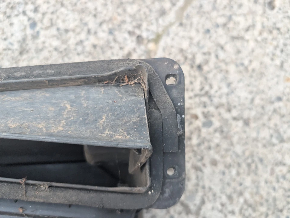 92-96 LEXUS SC300 SC400 OEM ЛЕВАЯ ЧЕТВЕРТЬ ВЕНТИЛЯЦИОННЫЙ ВОЗДУХОВОД В СБОРЕ - Изображение 3 из 4