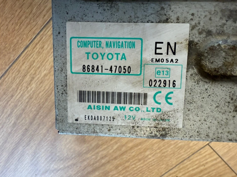 Computadora sistema de navegación por satélite Toyota Prius 2003-09 Aisin 86841-47050 OEM Foto 3 de 3