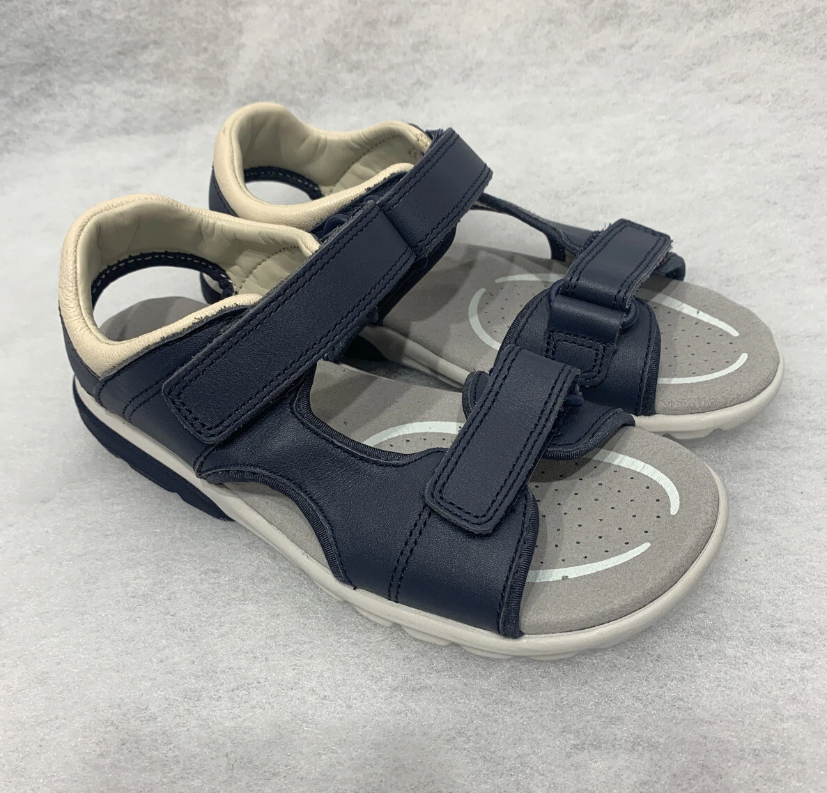Size 11.5 shop boys sandals