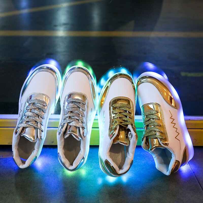 PANTOFOLA D’ORO Sneakers luminose LED scarpe da ginnastica scarpe lampeggianti fantastiche per donna uomo
