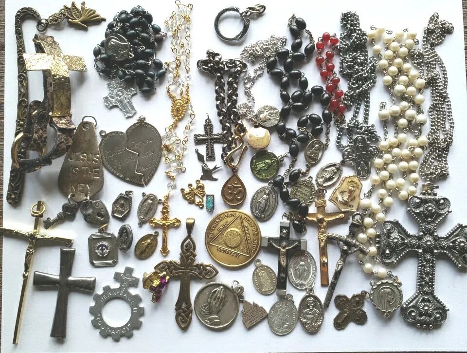 Vtg Rosary Beads Lot Repair Parts Wood Glass Faux Pearl Crucifix Saints