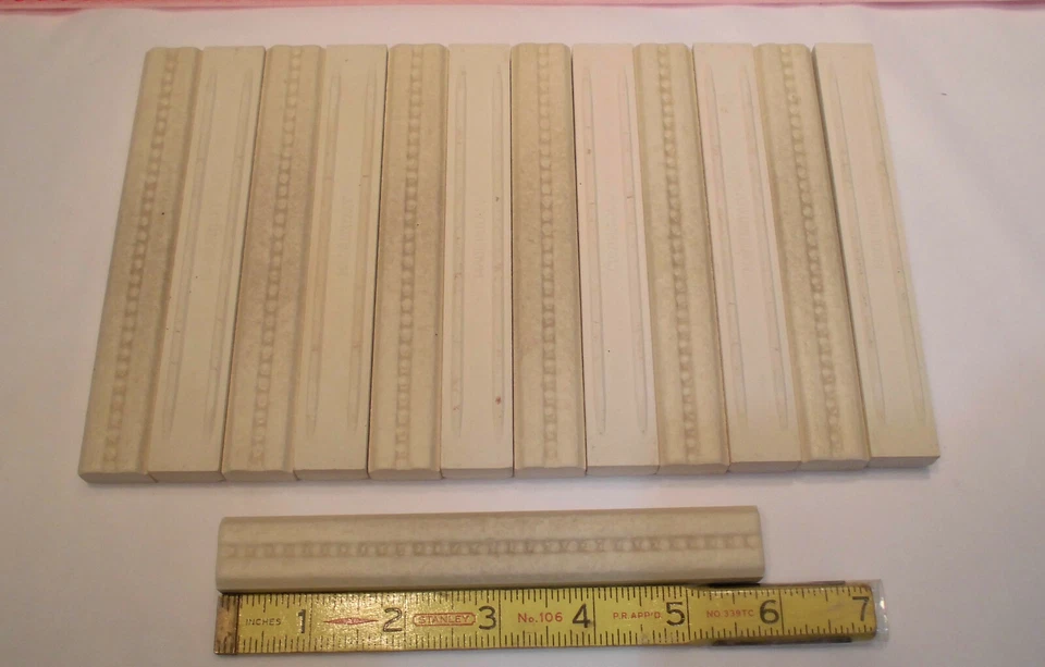 13 pcs. Pencil Liner Tiles; Vanilla-Biscuit Color; Stone Like Feel 3/4" X 5-3/4 - Image 3 of 4