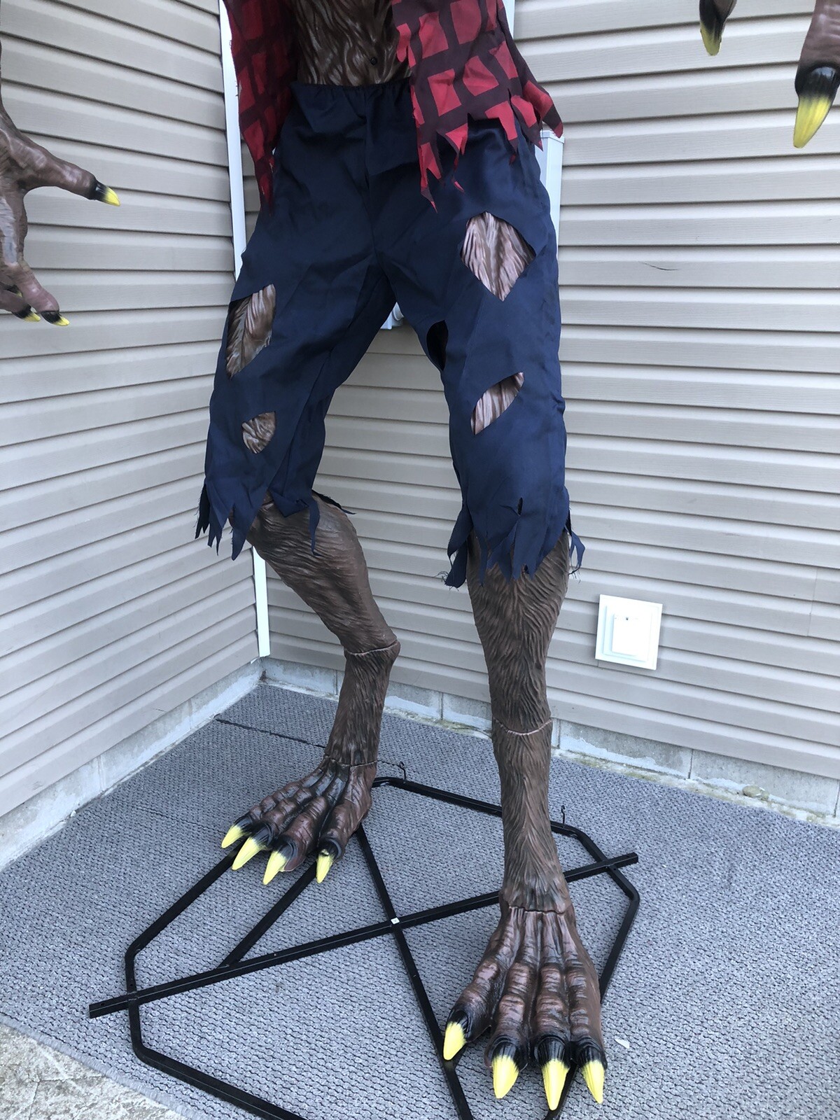 Home Accents Holiday 9.5 ft Animated Immortal Werewolf Halloween