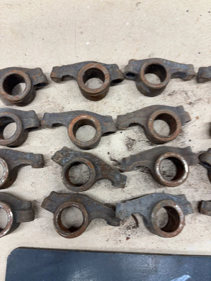 1961 1962 1963 1964 CADILLAC 390 V8 SHAFT ROCKER ARM ARMS 1461986 V8 PROJECT OEM - Image 3 of 4
