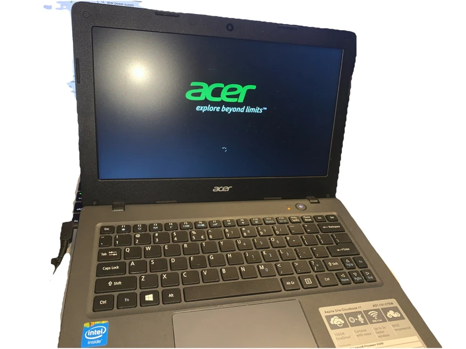 Acer Aspire One Cloudbook 11 11.6" Intel Celeron Windows 10 with protective case - Image 2 of 4
