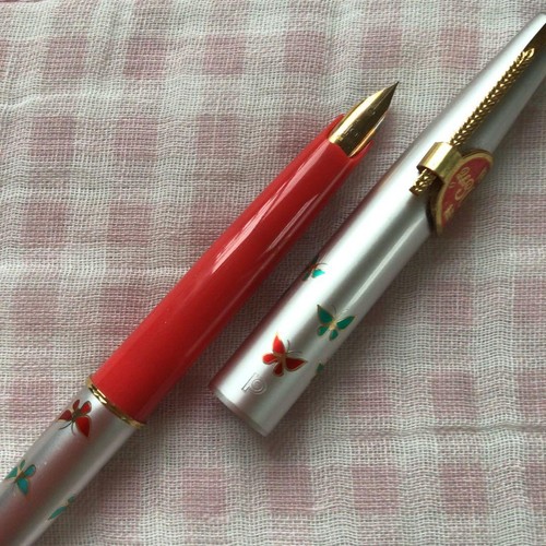 Platinum 14K Gold Fountain Pen Fine Nib Butterfly Red Japan - Afbeelding 4 van 7