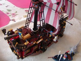 Lego 6243 Pirates II Brickbeard's Bounty Complete SHIP shark monkey cannons