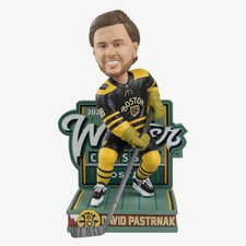DAVID PASTRNAK Boston Bruins 2023 NHL Winter Classic Fenway Park Bobblehead NIB!