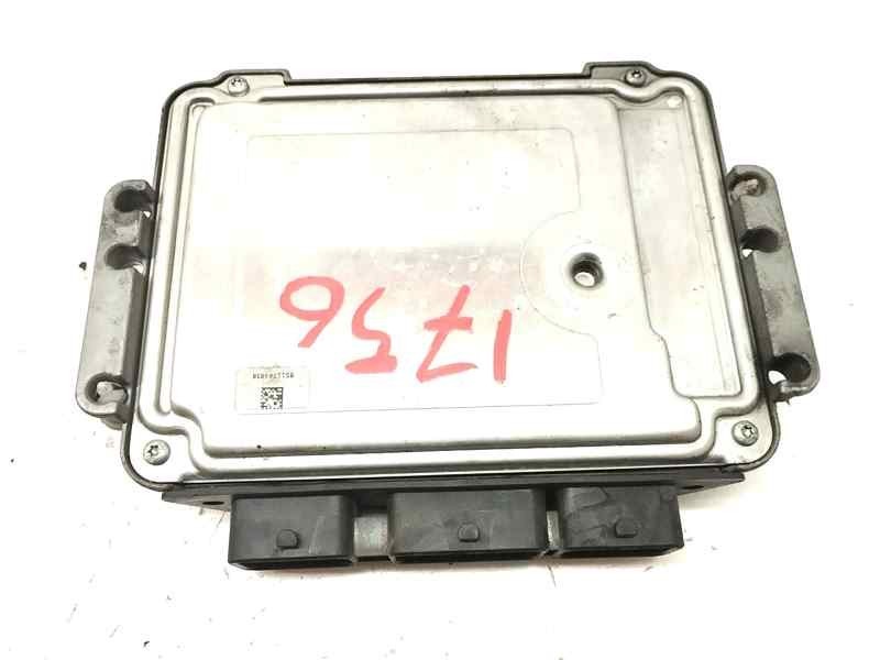 Foto 1 di 8