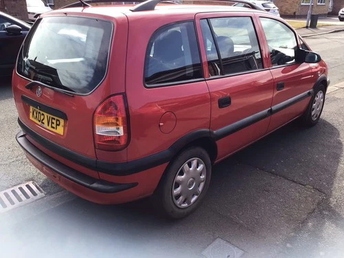 Vauxhall/Opel Zafira 1.6 16v Petrol - Picture 2 of 11