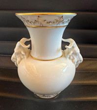 KPM Porzellanvase Weiß/Gold mit Henkeln, Gol...