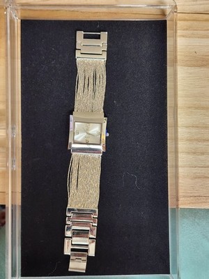 Women's NY&C Watch with Metallic Stretch Silver Chained Band GREAT Cond!!