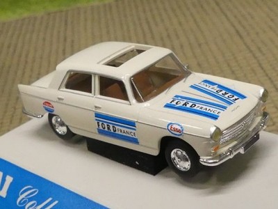 1/87 Brekina Peugeot 404 Equipe Ford France + Fahrräder 4582- Beschreibung lesen