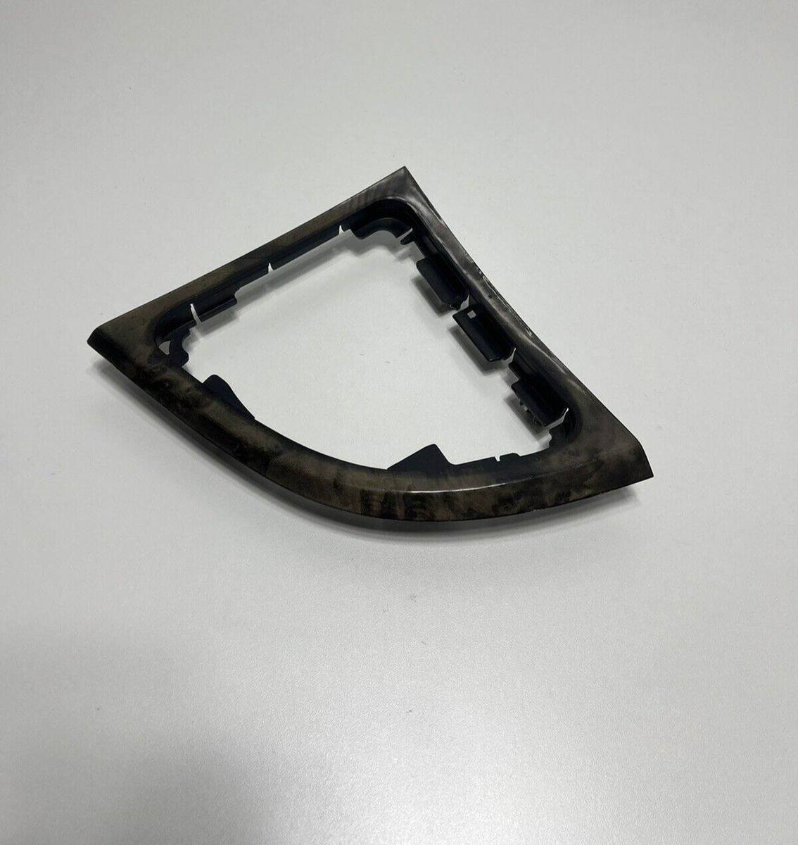 ✓08-13 BMW 128i 135i E82 E88 Automatic Shifter Surround Trim