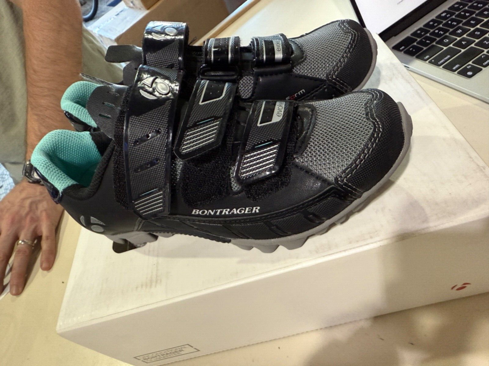 Bontrager Evoke Women's Mountain Bike Shoe Size 37 (US 5.5)