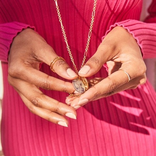Kendra Scott Elle Medaillon Halskette Geschenkset in neutralem Mix vergoldet - Bild 5 von 5