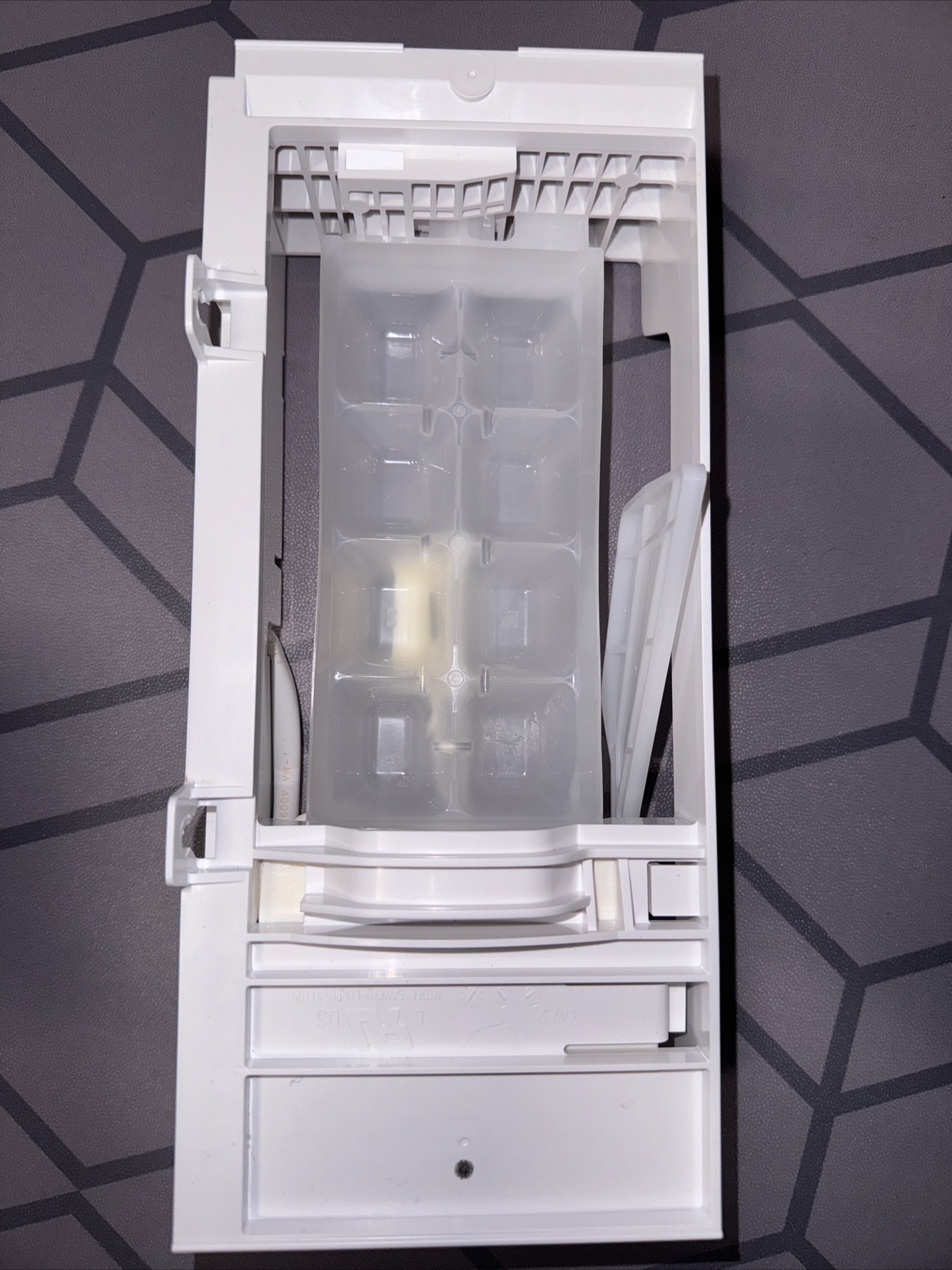 OEM Genuine Whirlpool Refrigerator Ice Maker W11359448 / W11700250