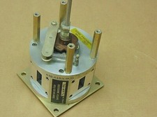 X BAND WR 90 WAVEGUIDE SWITCH / 4 PORT /MANUAL