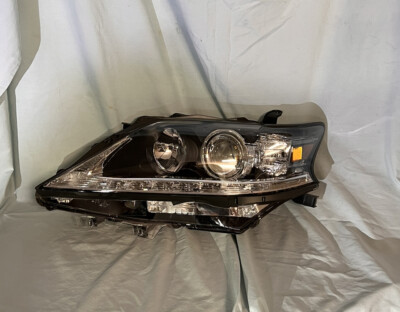 Halogen Headlight for 13-15 Lexus RX350/RX450h Eagle Eyes Driver Left Old Stock