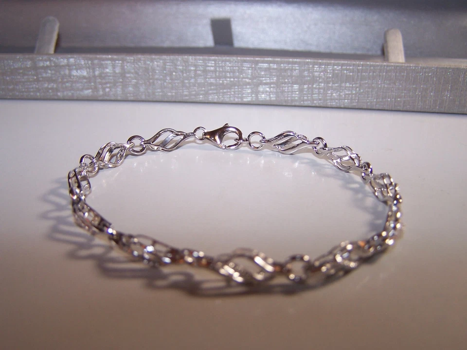 NUEVO BRAZALETE TENIS PLATA ESTERLINA ZALES JOYERO DISEÑO LLAMA ACENTO DIAMANTE Foto 4 de 4