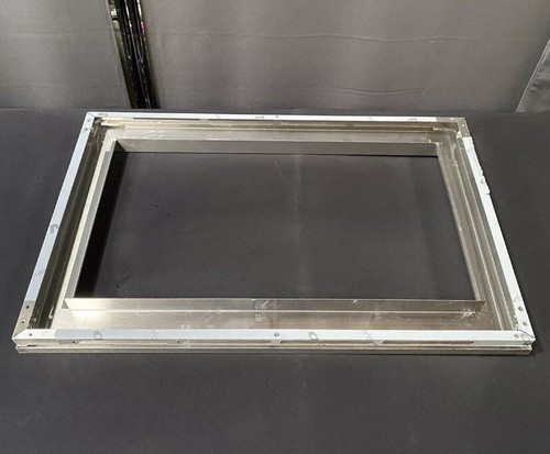 Viking 30" Professional Built-in Trim Kit - Stainless steel VMTK302SS - Picture 11 of 15
