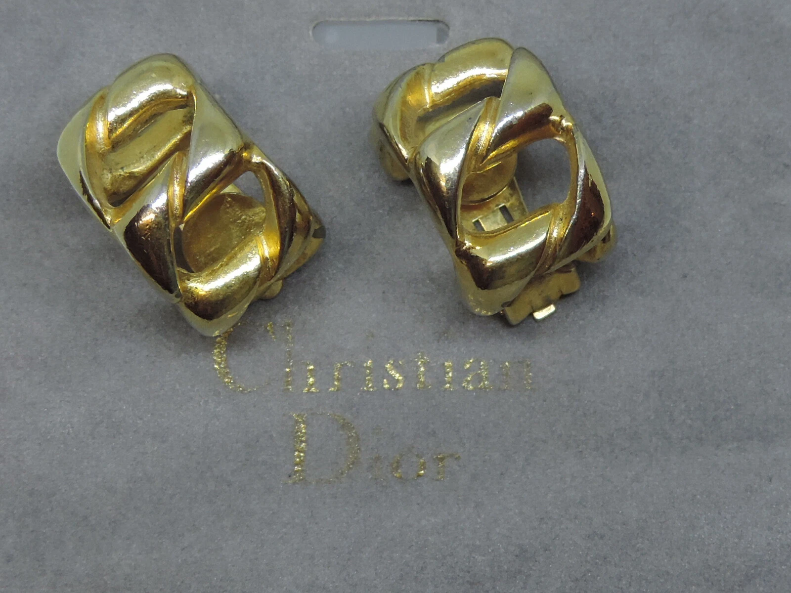 Boucles d'oreilles clips vintage Christian Dior costume bijou ton or des années 80