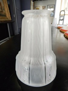 Détails sur TULIPE EN VERRE MOULÉ SIGNÉ MULLER ÉPOQUE ART DÉCO N°2 Détails sur TULIPE EN VERRE MOULÉ SIGNÉ MULLER ÉPOQUE ART DÉCO N°2