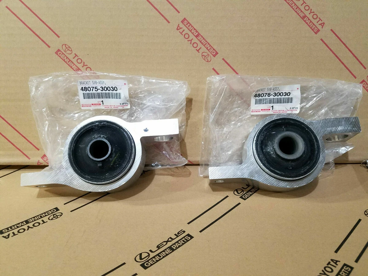 Genuine Lexus Front Lower Control Arm Bushing Set 48075-30030 