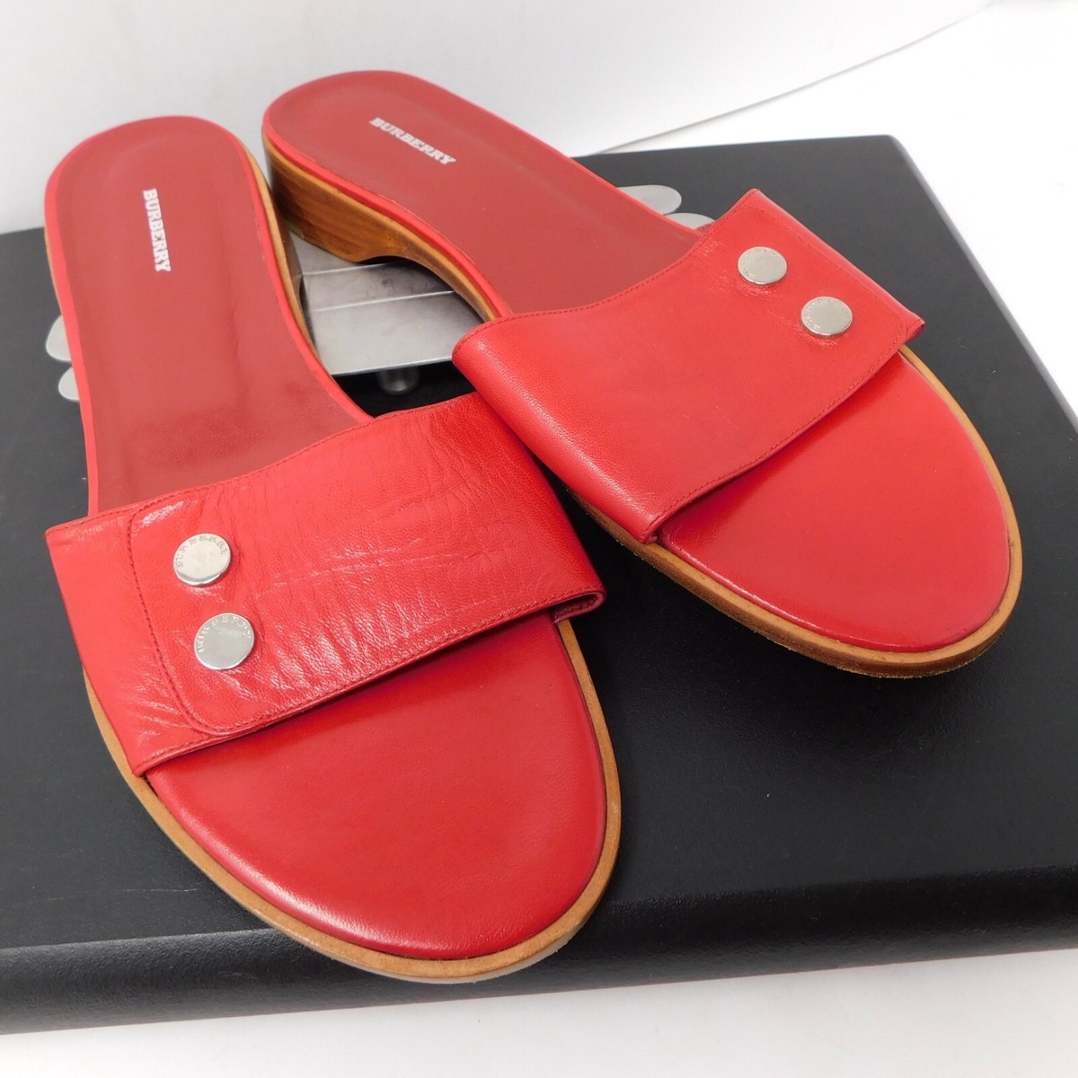 【関税&送料込】BURBERRY Women Sandals BURBERRY Womens 9.5 EU 39.5 Red Leather Flat Slide Sandals