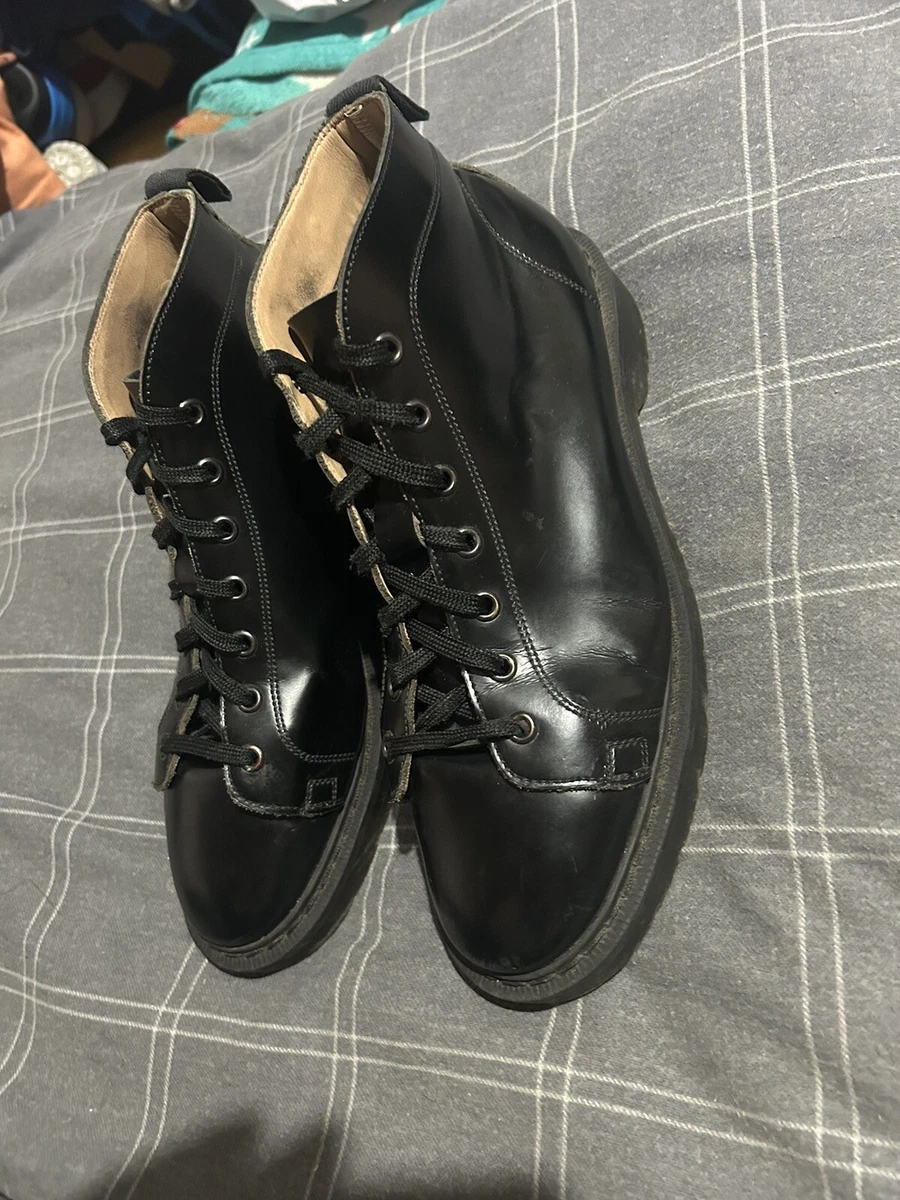 Toast top monkey boots