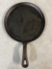 Made in USA Vintage 9" Benjamin & Medwin Cast Iron Griddle Pan