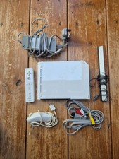 White Nintendo Wii Console Complete Set Up 