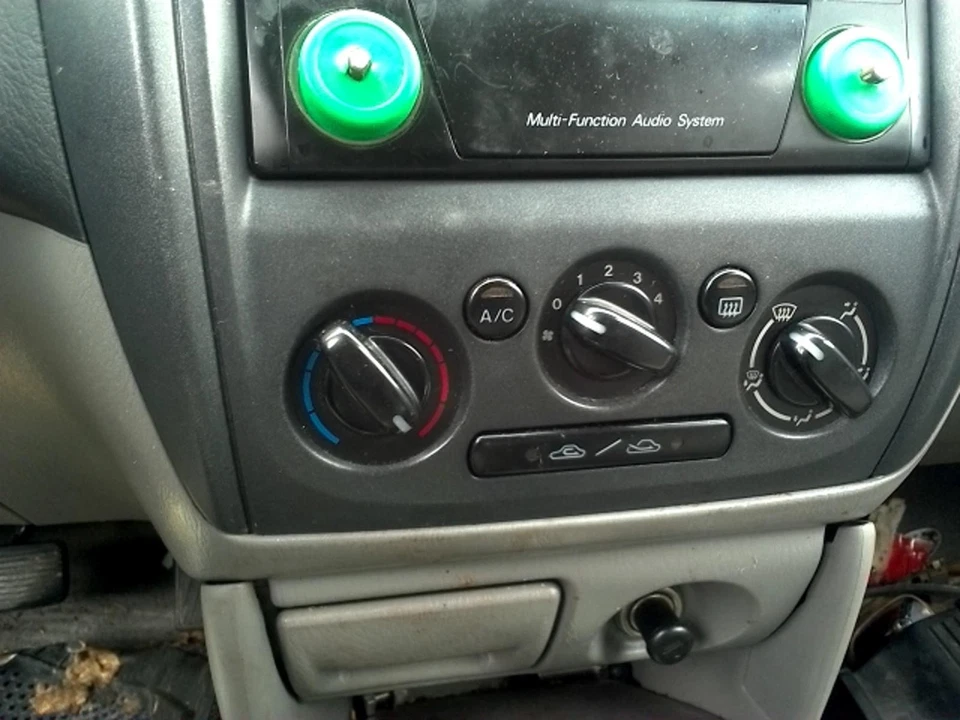 Motor de arranque usado se adapta a: Mazda PROTEGE 2002 1,8 L AT grado A Foto 2 de 4