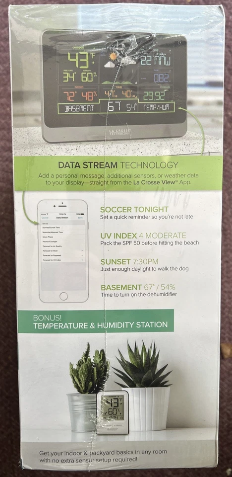 LA CROSSE TECHNOLOGY C83100 COMPLETE PERSONAL Wi-Fi WEATHER STATION ACCU WEATHER - Image 2 of 4