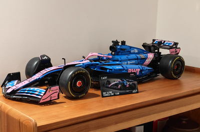 CaDA C64012 BWT ALpine Formula One Team V6 Engine F1 building sets