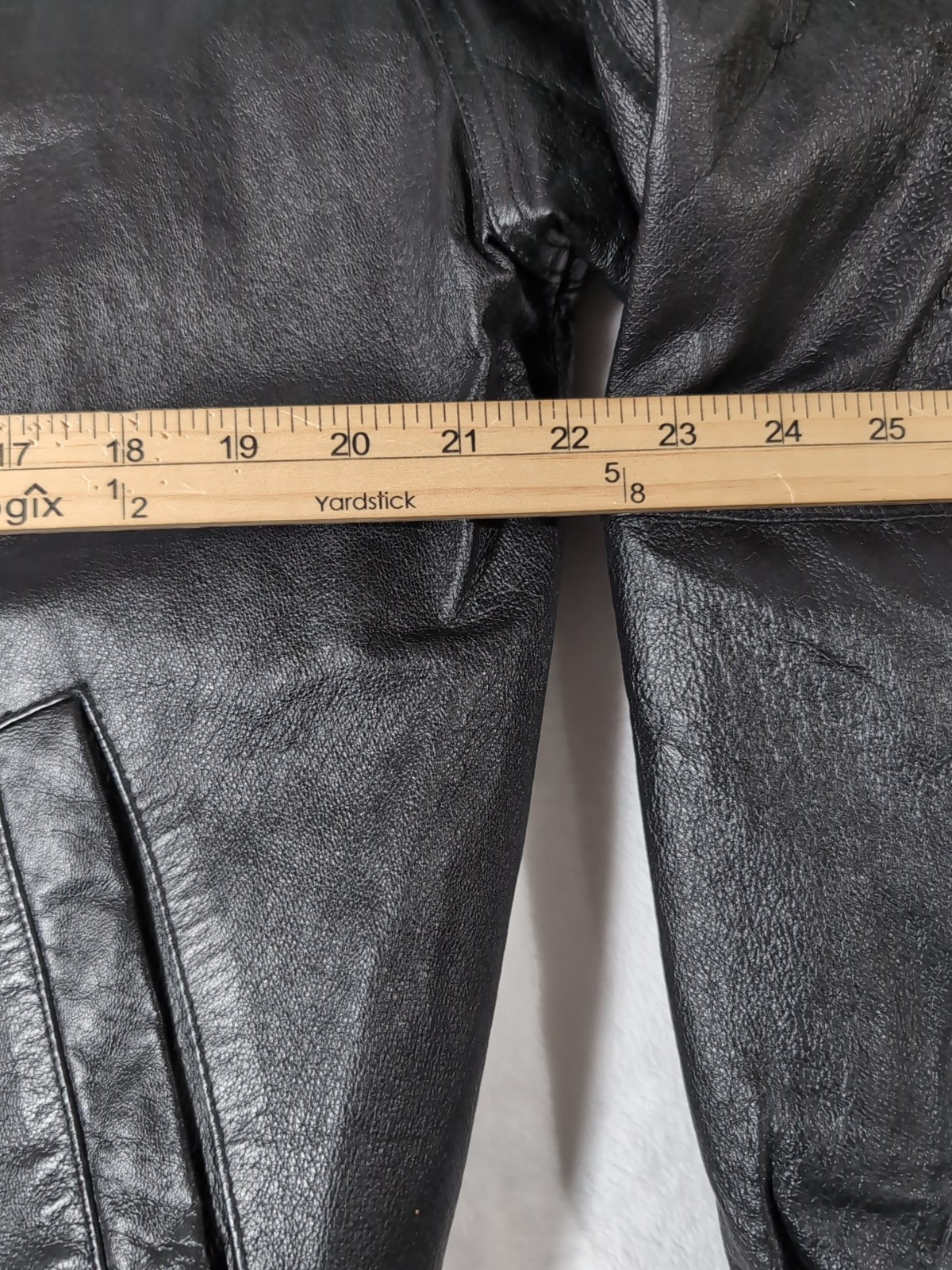 COUGAR Leather Bomber JACKET Mens Size M Black i zippered Good Condition  thumbnail 6