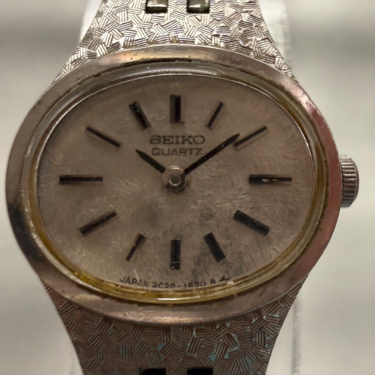 Vintage Seiko water resistant quartz Round Silver Dial Women\'s Watch #538 Seiko Chorus Special Watch Women 23mm Silver Dial Silver  main image 3