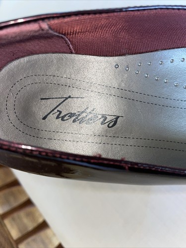 Trotters Womens Dress Pumps Sz 8.5 Narrow Burgundy Leather Party Formal Business - Picture 2 of 12