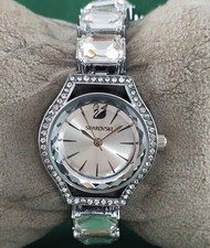 Beautiful Swarovski Quartz Silver Dial All Working Women Wristwatch Steel Band