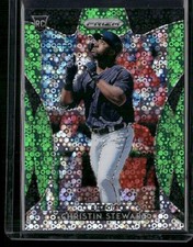 2019 Panini Prizm #122 Christin Stewart Lime Green Donut Circles Prizm #/199