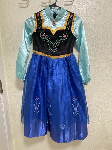 Disney Store Frozen Anna Play Dress - Size 7/8 with a cape, USED