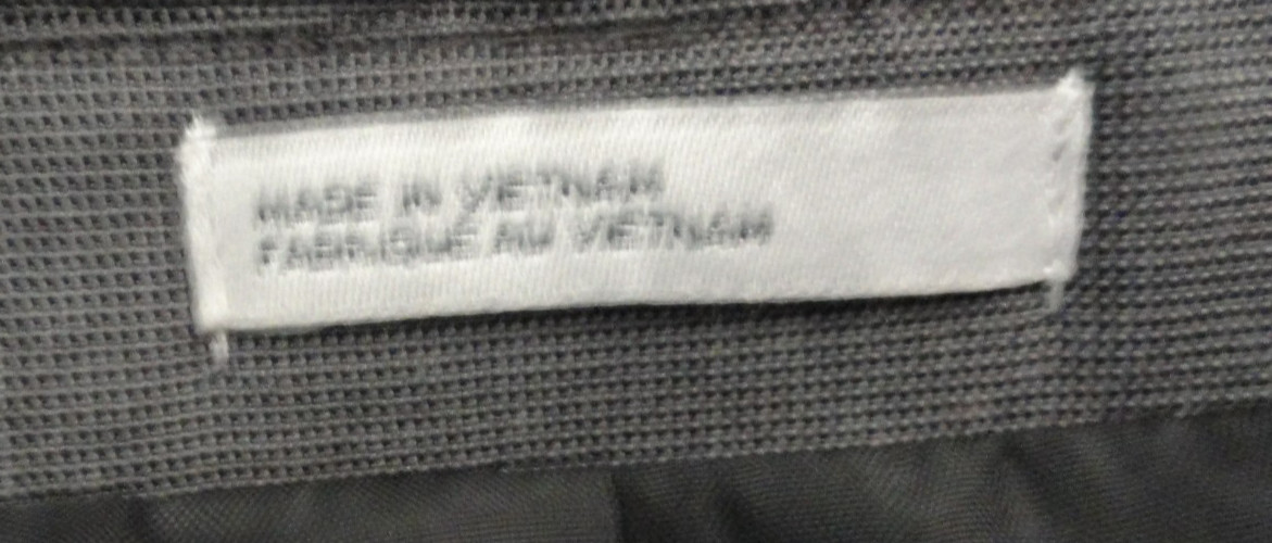 2 BUTTON DESIGNER EUC NORDSTROM RACK POLY BLEND T… - image 14